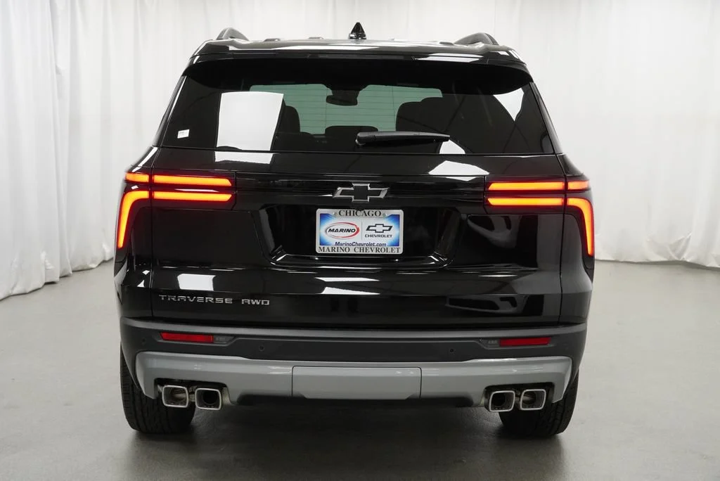 New 2027 Mosaic Black Metallic Chevrolet LT image 35