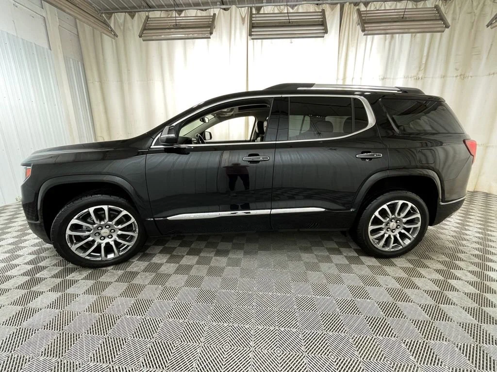 Used 2023 Ebony Twilight Metallic GMC Denali image 20