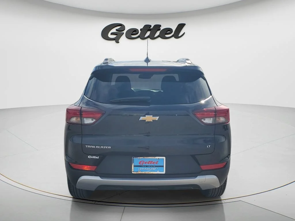 Used 2023 Mosaic Black Metallic Chevrolet LT image 6