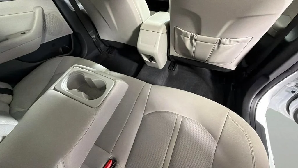 Used 2018 White Hyundai SEL image 30