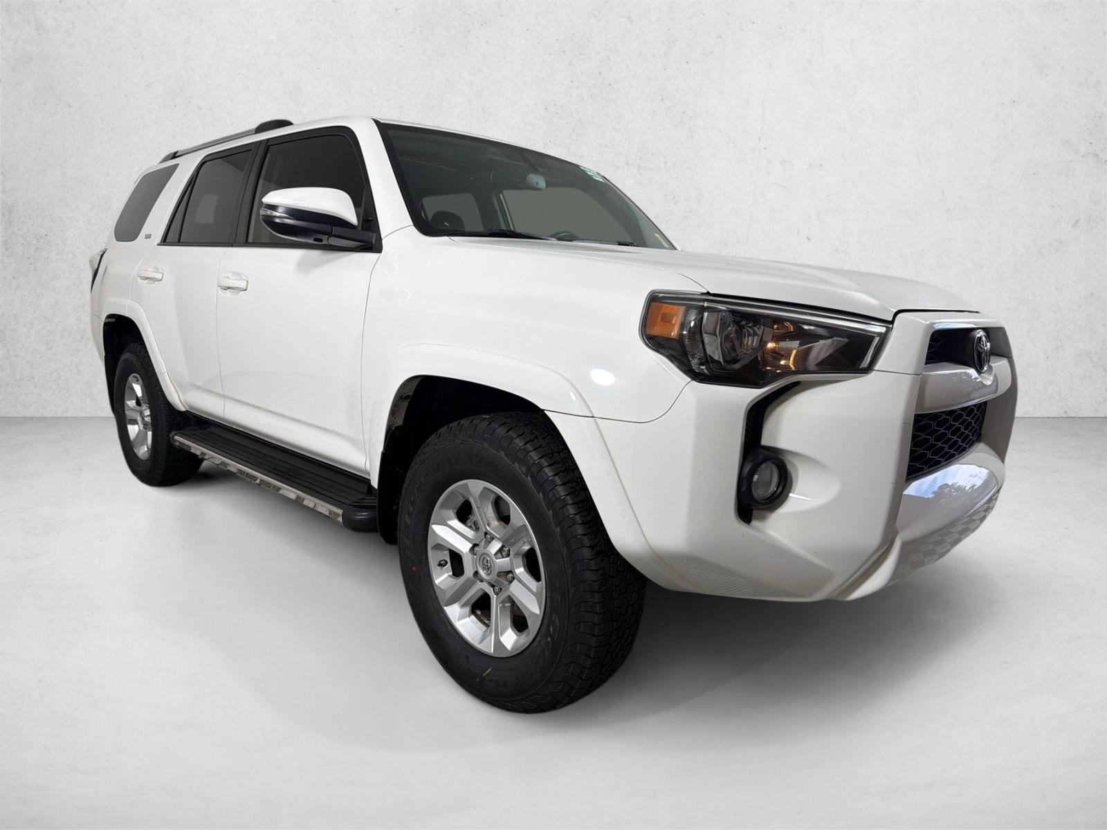 Used 2019 Super White Toyota SR5 Premium image 1