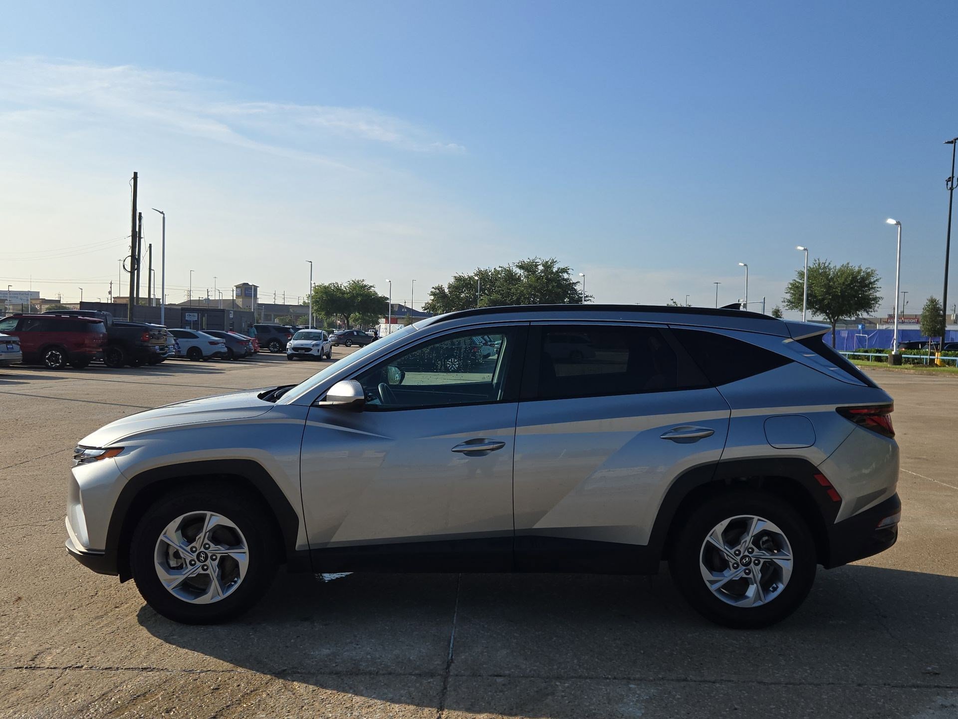 Used 2024 Shimmering Silver Hyundai SEL image 6