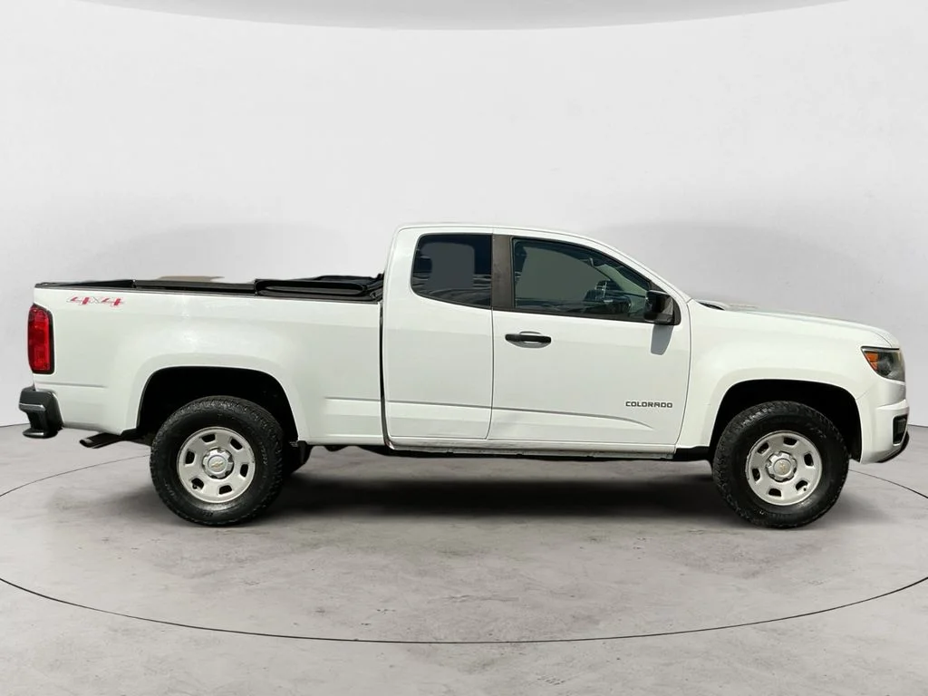 Used 2016 White Chevrolet Work Truck image 4
