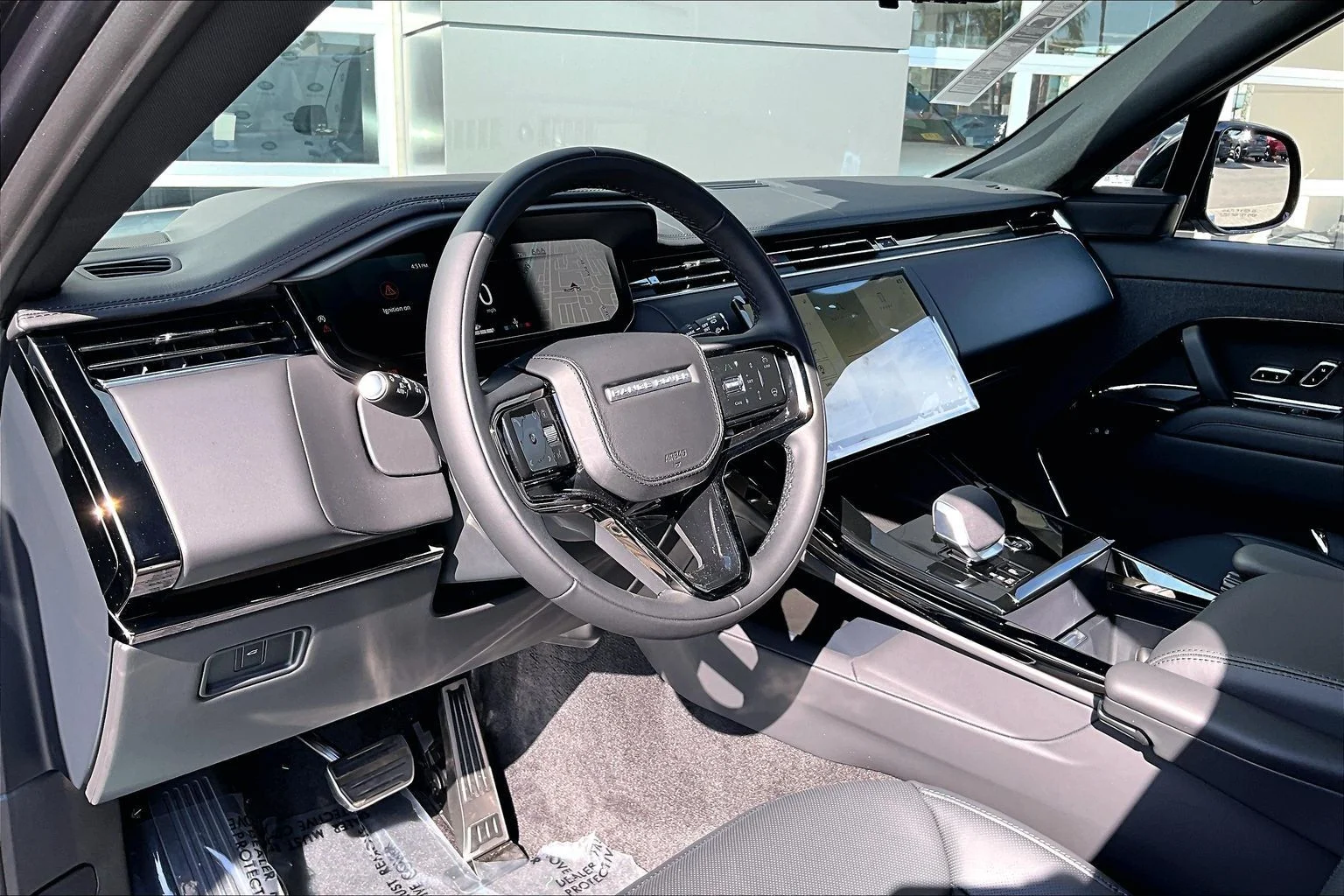 New 2026 Carpathian Grey Land Rover Dynamic SE image 6
