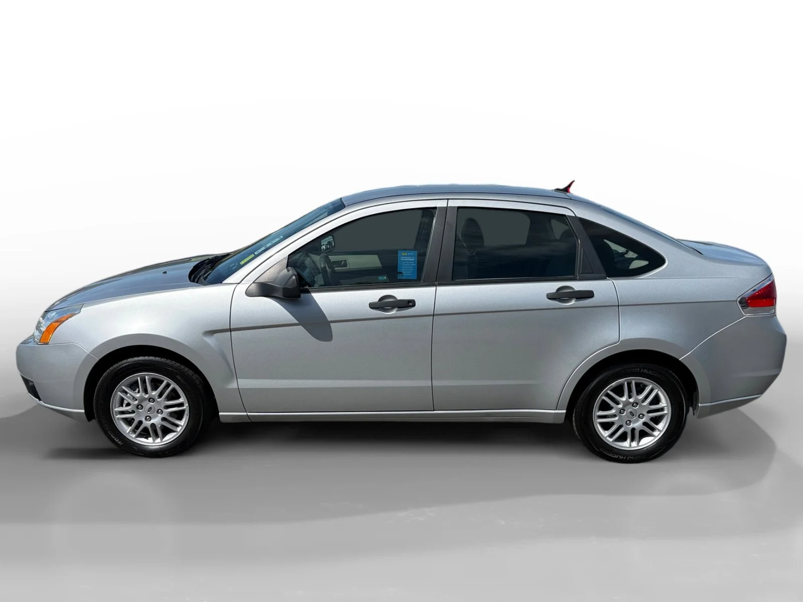 Used 2010 Ford Focus SE with VIN 1FAHP3FN7AW199796 for sale in San Jose, CA