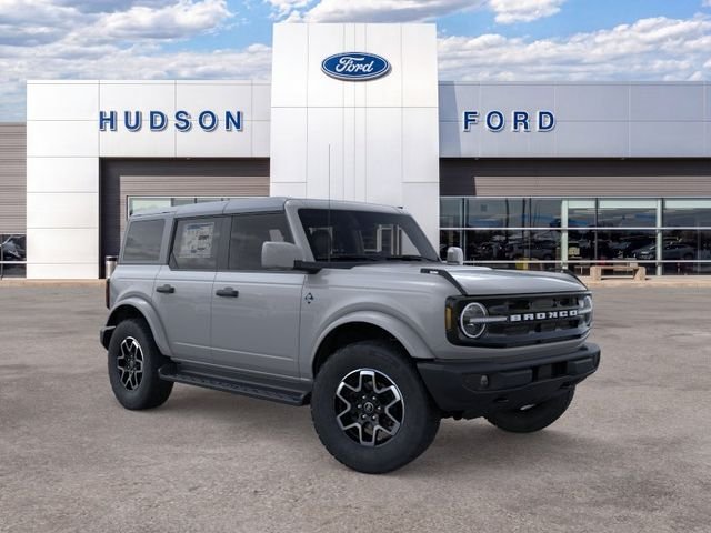 New 2026 Avalanche Gray Ford Outer Banks® image 7