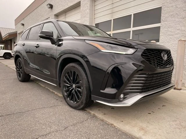 Used 2025 Black Toyota XSE image 10