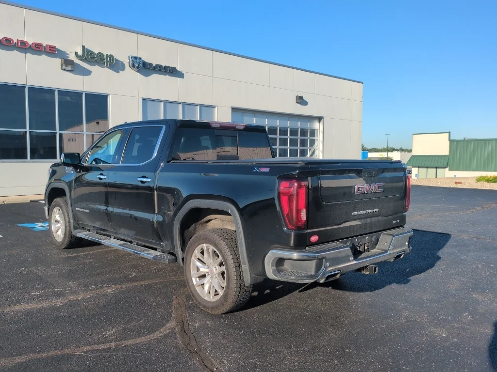 Used 2021 Onyx Black GMC SLT image 8