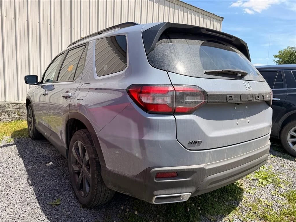 Used 2025 Gray Honda Sport image 12
