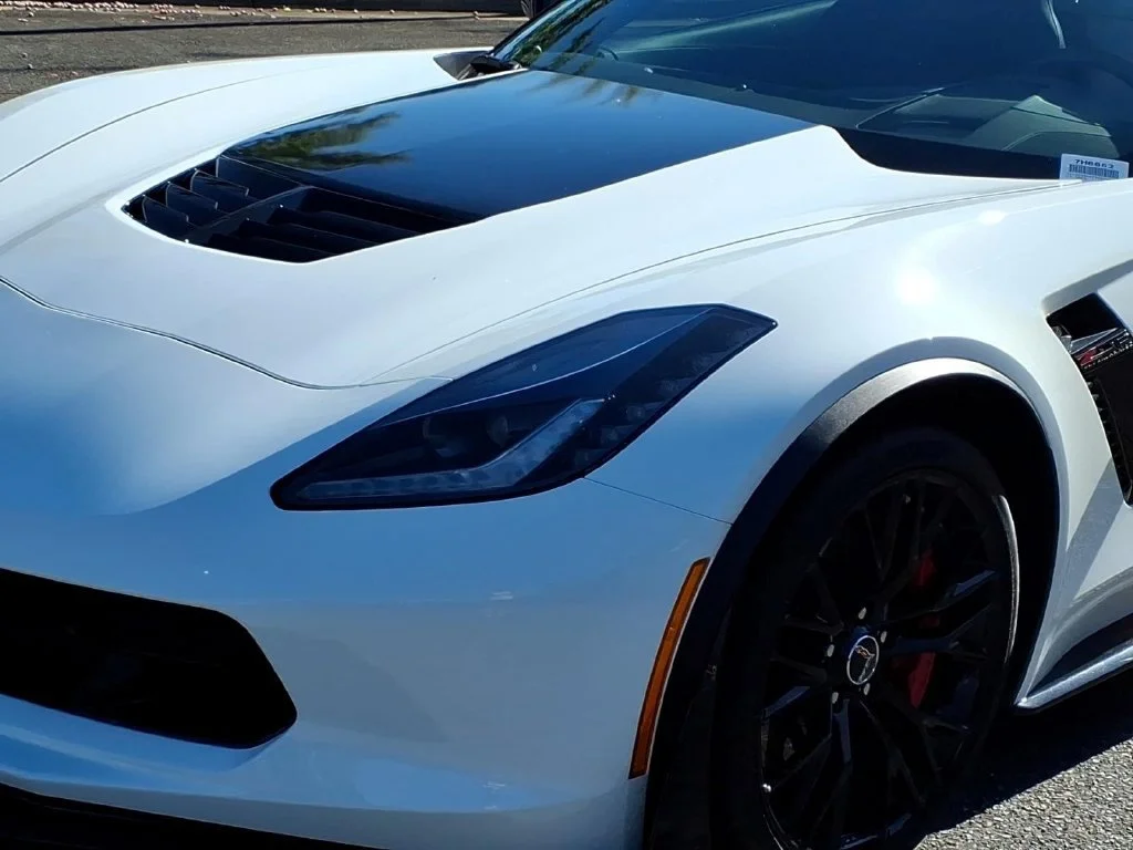 Used 2015 ARCTIC WHITE Chevrolet Z06 3LZ image 26