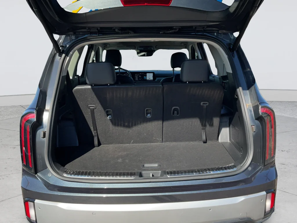 Certified Used 2024 Gray Kia SX image 33