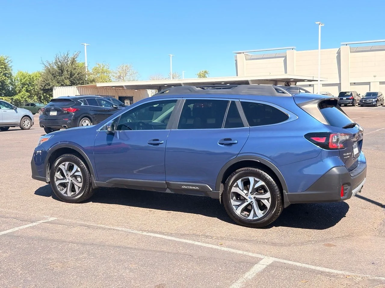 Used 2021 Abyss Blue Pearl Subaru Limited image 4