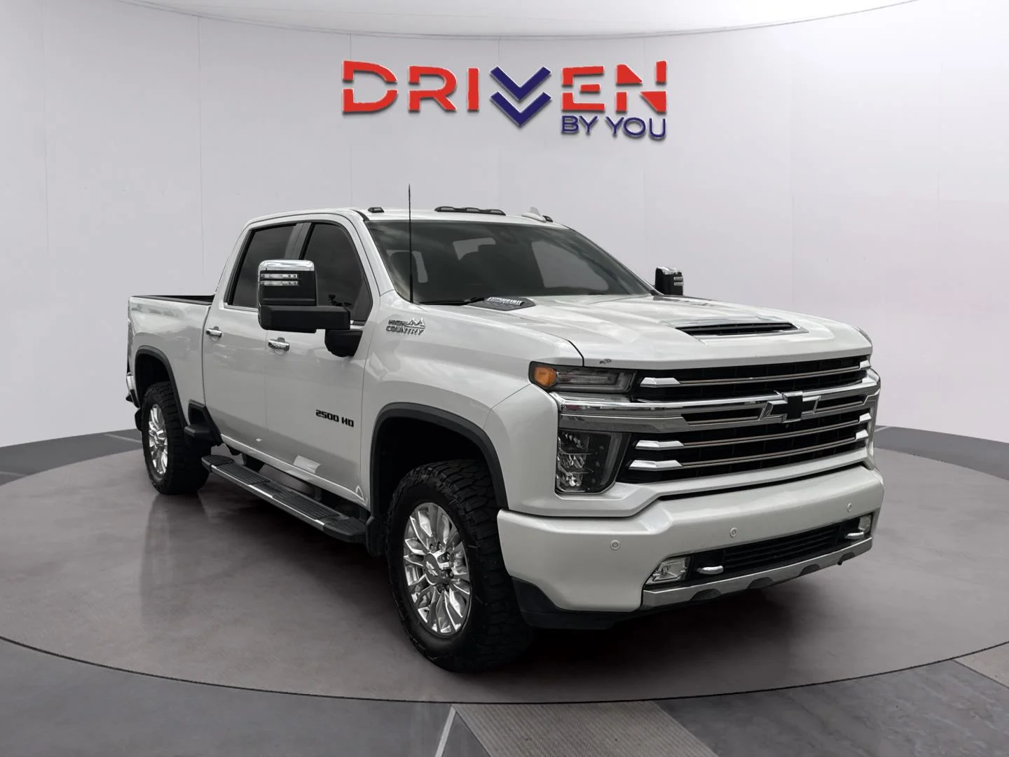 Used 2020 IRIDESCENT PEARL TRICOAT Chevrolet High Country image 8