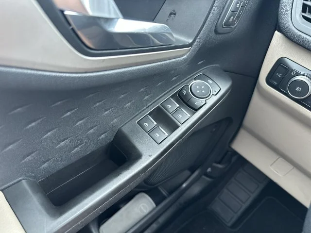 Used 2020 Red Ford SEL image 14