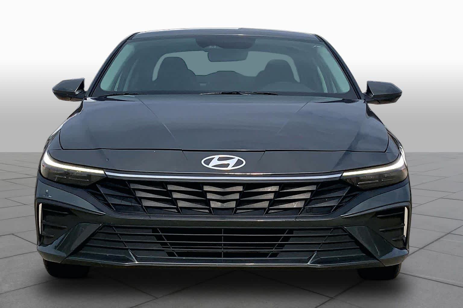 Pre-Owned 2024 Hyundai Elantra SEL
