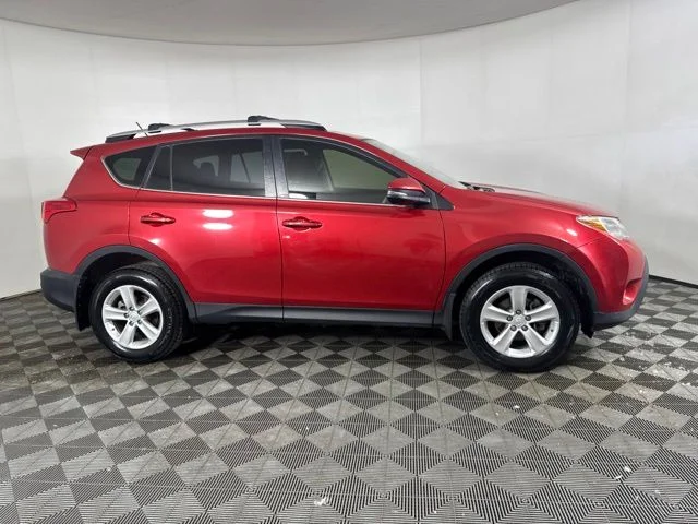 Used 2013 Barcelona Red Metallic Toyota XLE image 2