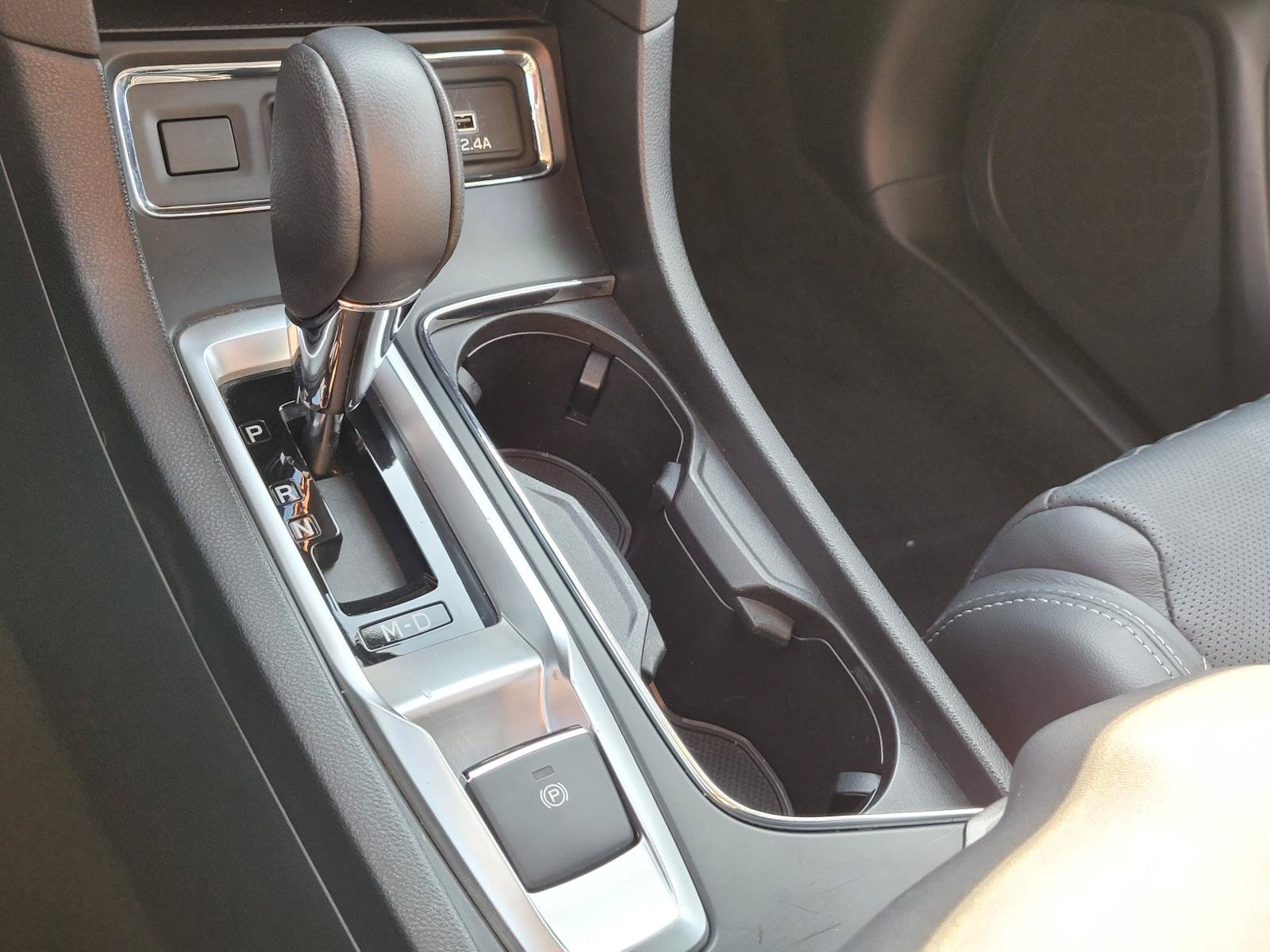 Used 2023 Ice Silver Metallic Subaru Limited image 14