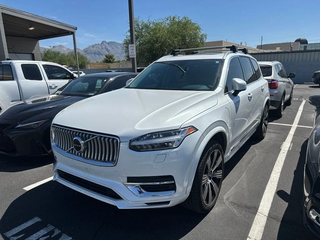 Used 2022 White Volvo T8 Inscription Expression Extended Range 7P image 5