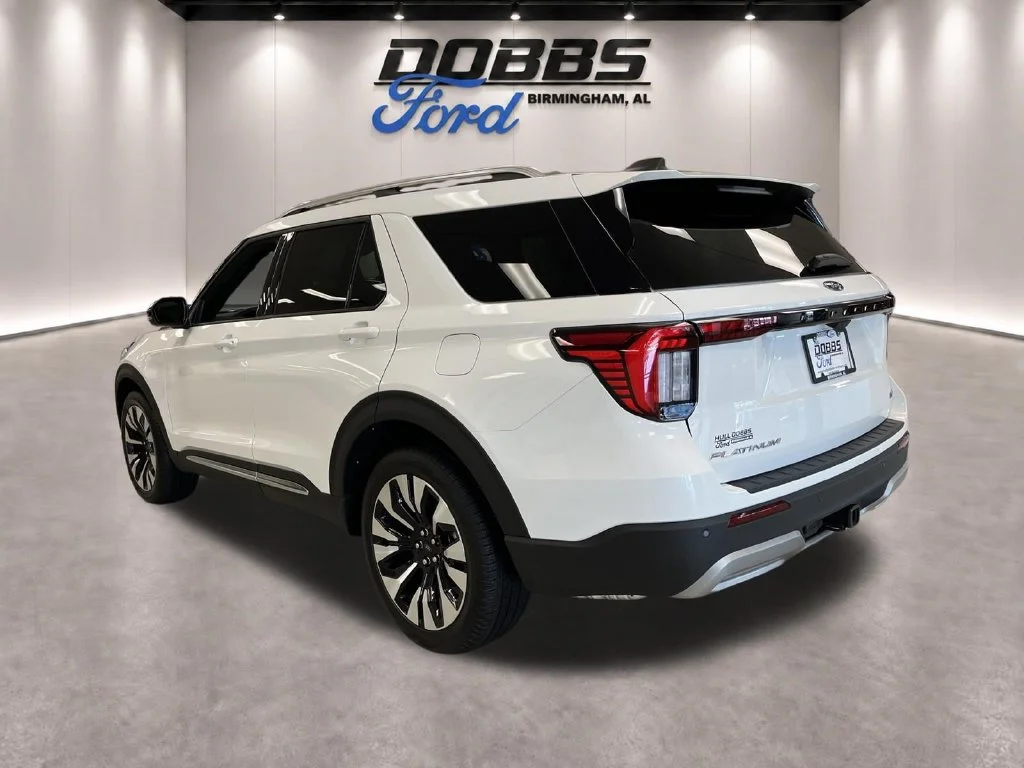 New 2026 Star White Metallic Tri-Coat Ford Platinum™ image 5