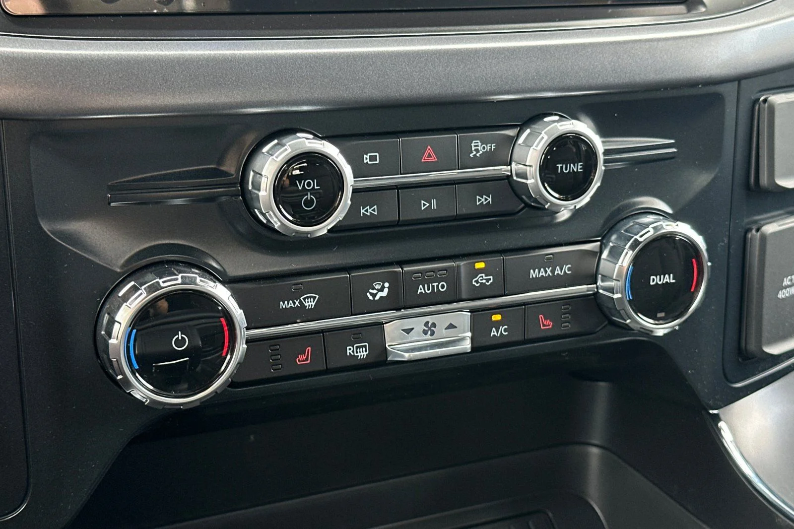 New 2026 White Ford XLT image 19