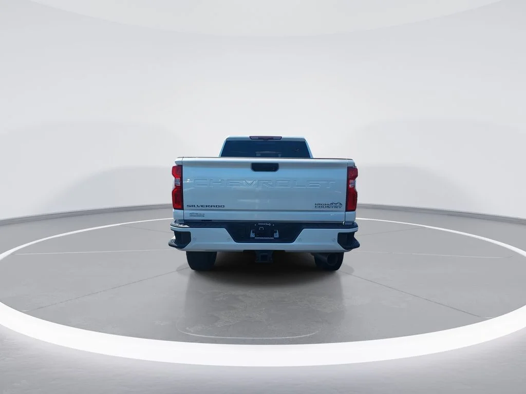 Used 2024 Beige Chevrolet High Country image 7
