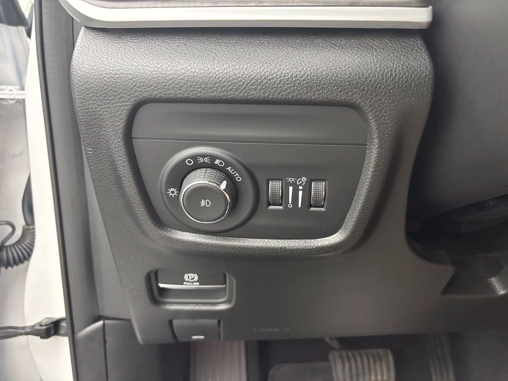 Certified Used 2024 White Jeep Limited image 29