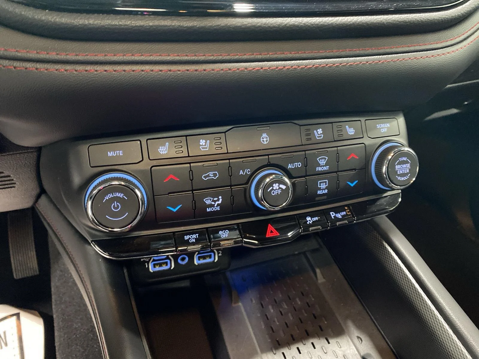 Used 2025 White Knuckle Dodge R/T image 30