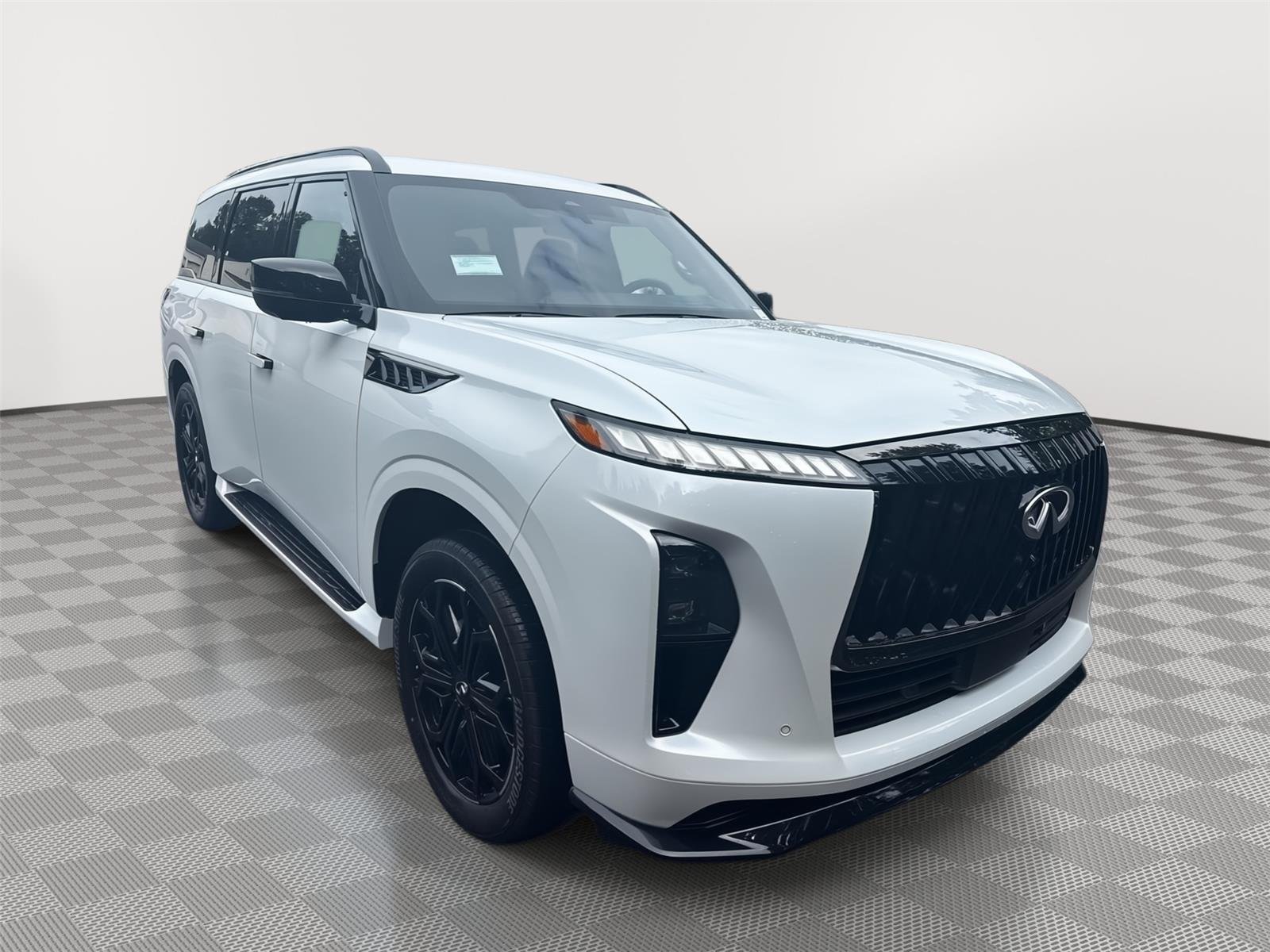 New 2026 RADIANT WHITE INFINITI Sport 4WD image 4