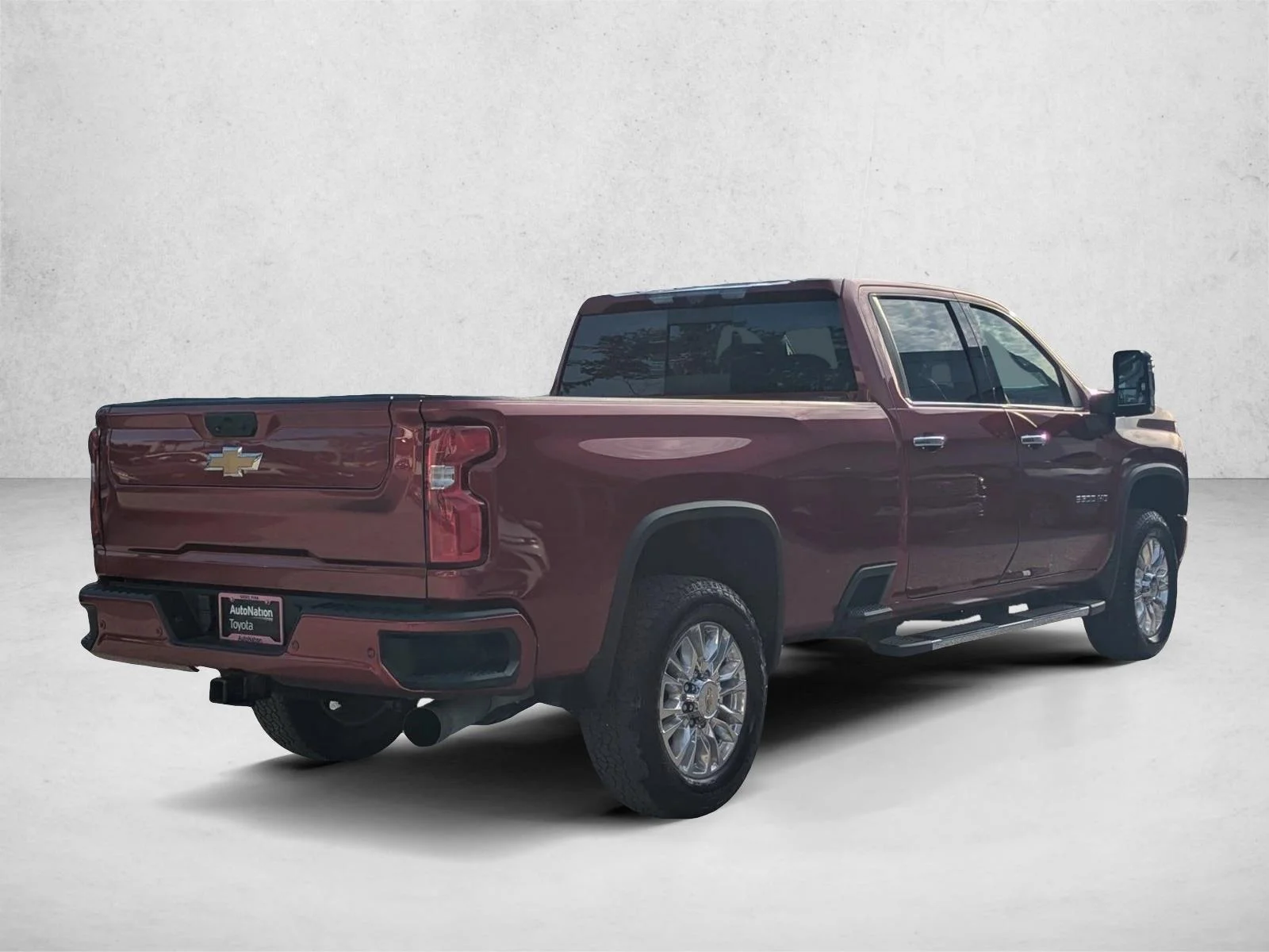 Used 2022 Cherry Red Tintcoat Chevrolet High Country image 5