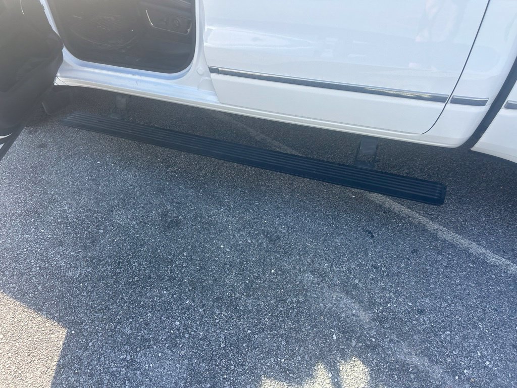 Used 2022 White Ram Limited image 14