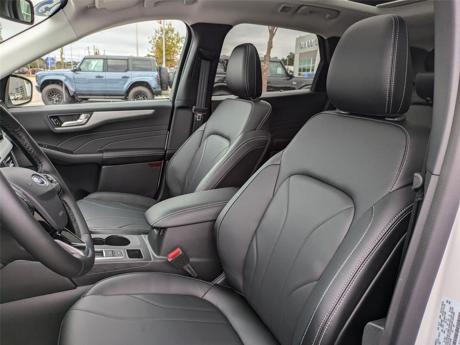 New 2025 Star White Metallic Tri-Coat Ford PHEV image 14
