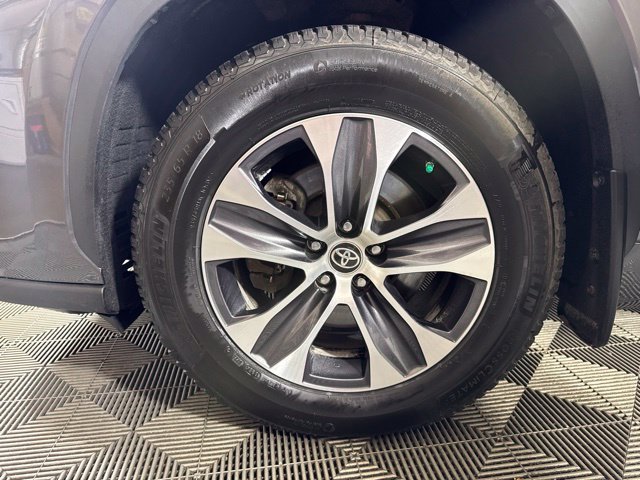 Used 2023 Gray Toyota XLE image 10