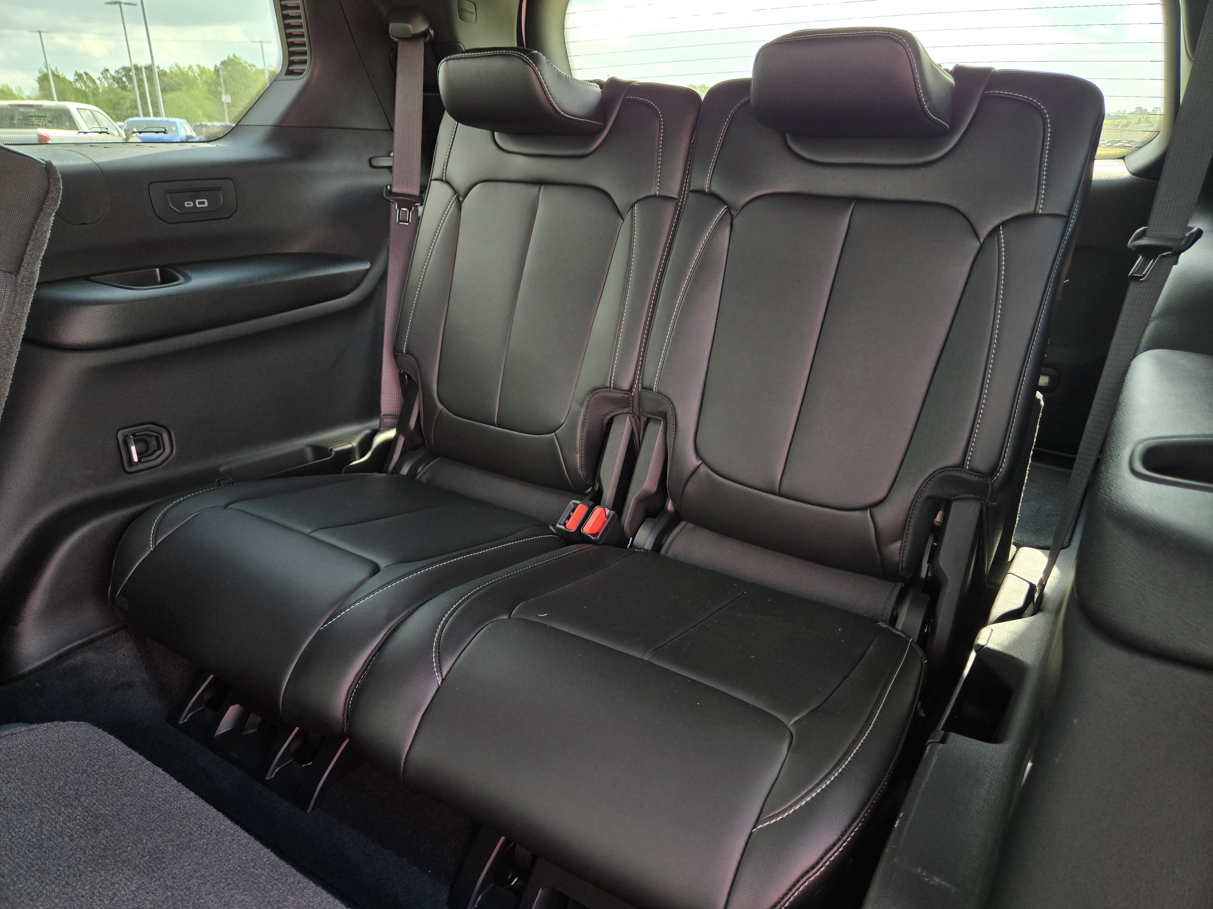 New 2025 Bright White Clearcoat Jeep Limited image 21