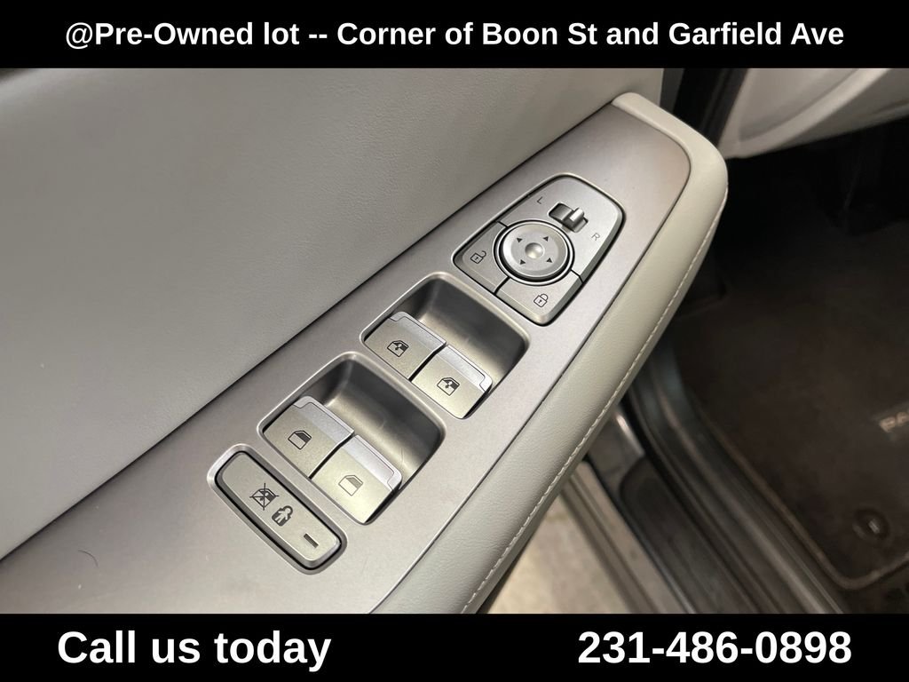 Used 2020 Gray Hyundai SEL image 16