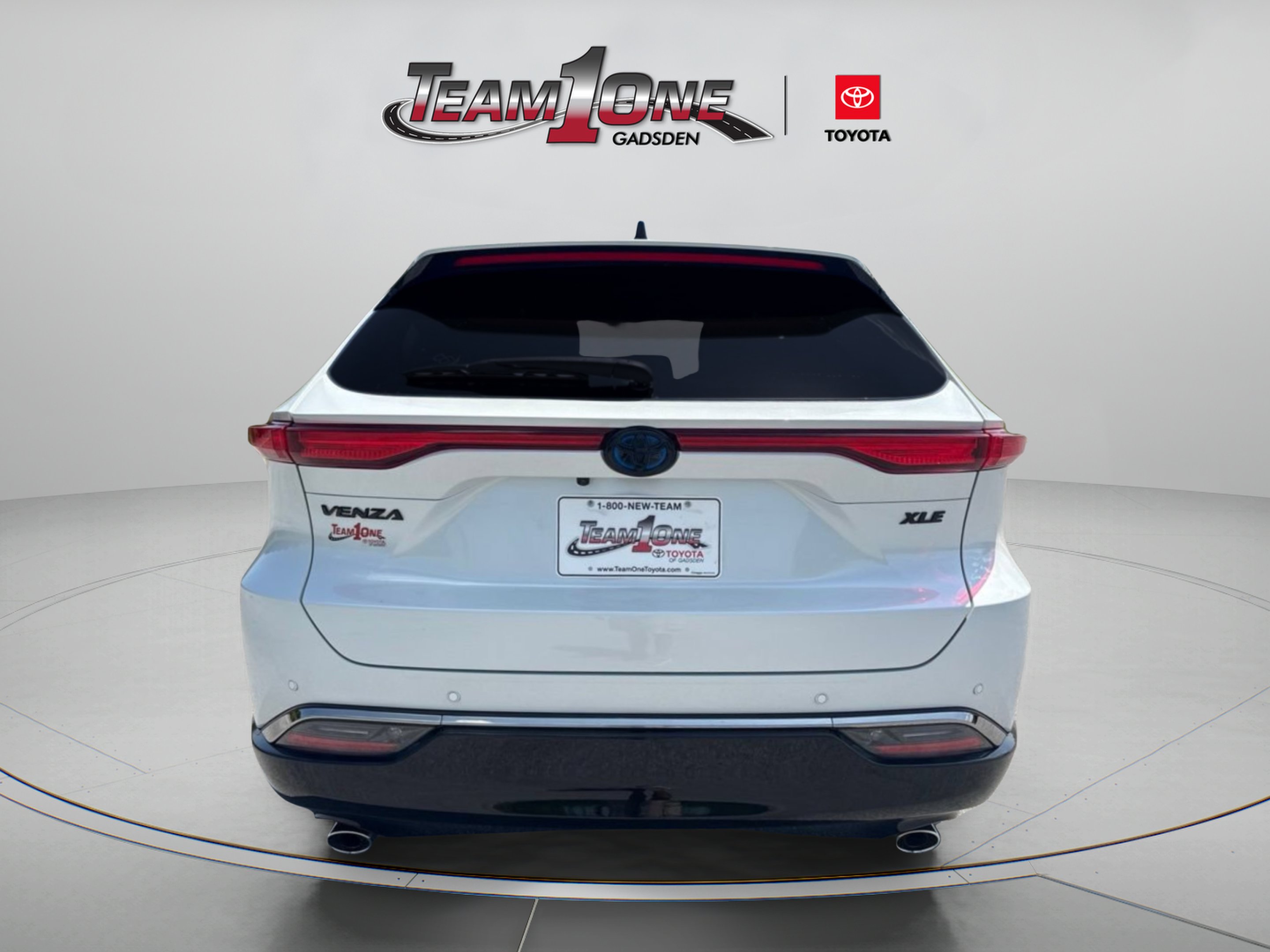 Used 2024 Pearl Toyota Nightshade image 5
