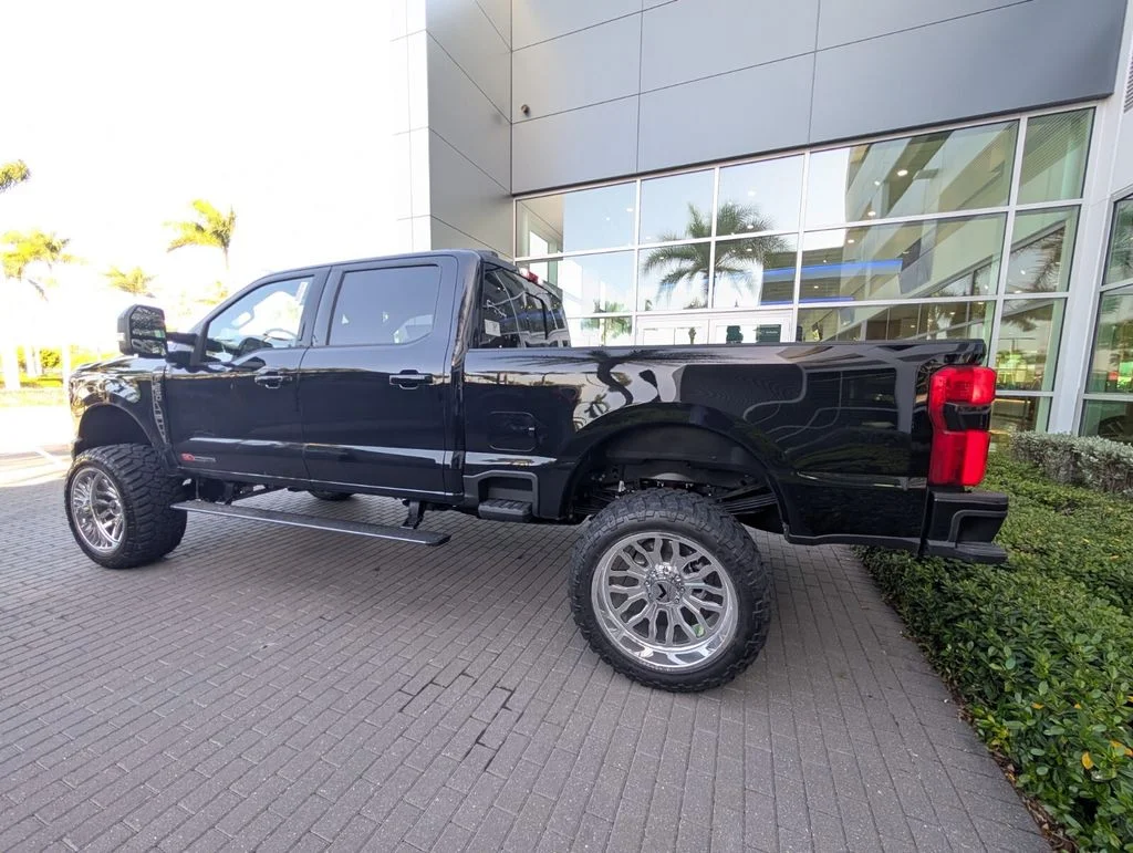 2026 Ford F-250 Super Duty Platinum - Photo 11