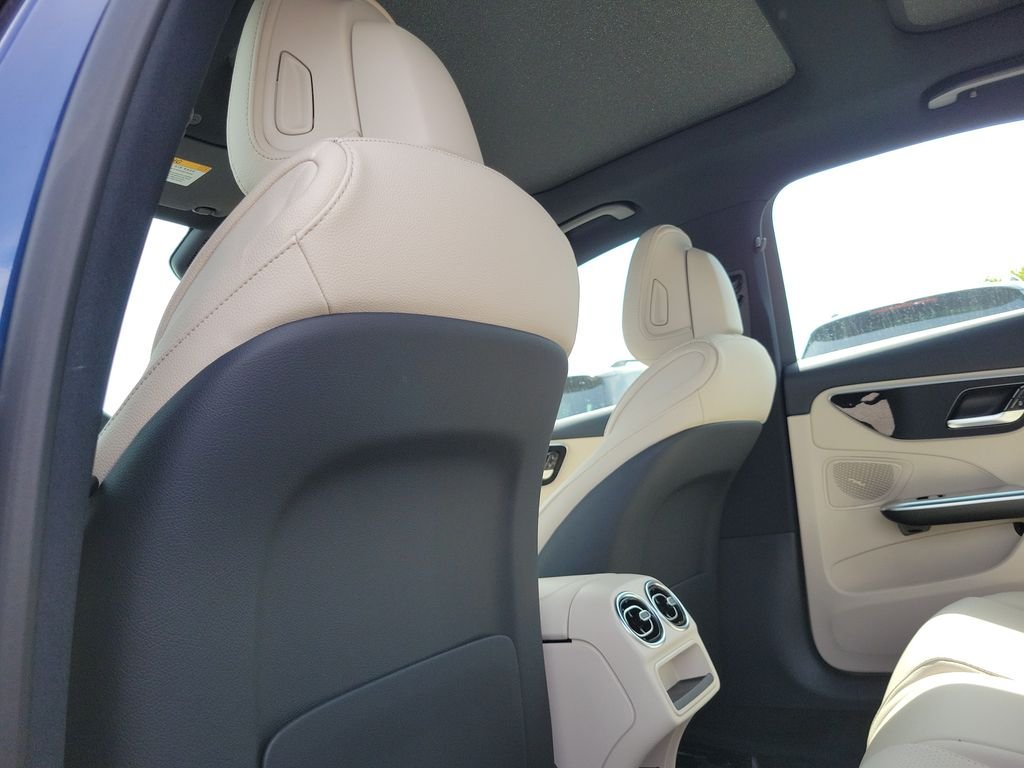 New 2026 Twilight Blue Metallic Mercedes-Benz C 300 image 11