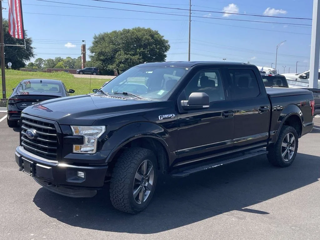 Used 2016 Black Ford XLT image 7