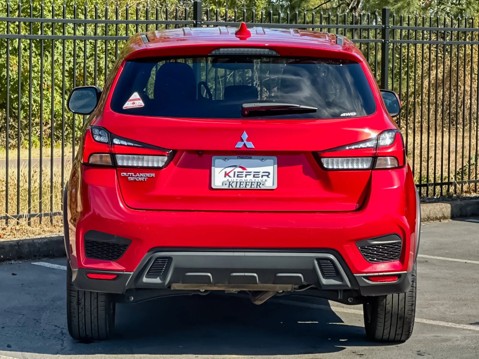 Used 2025  Mitsubishi 2.0 ES image 5