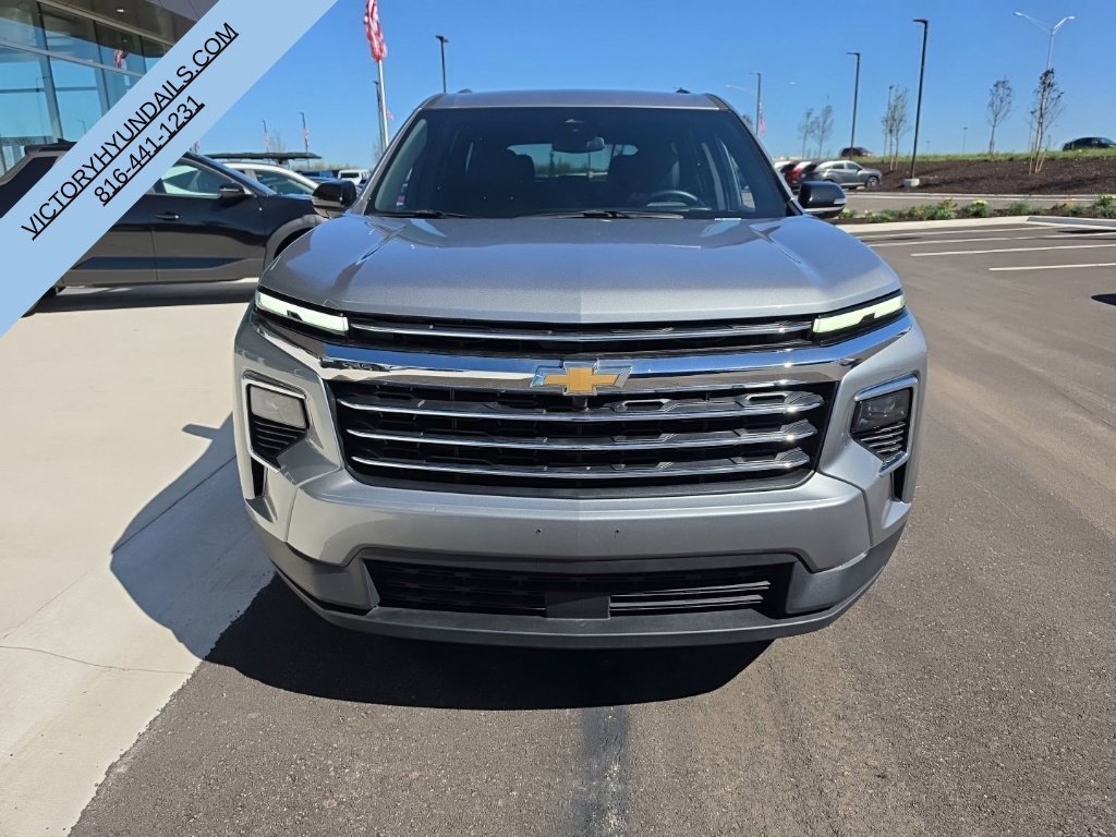 Used 2025 Gray Chevrolet LT image 9