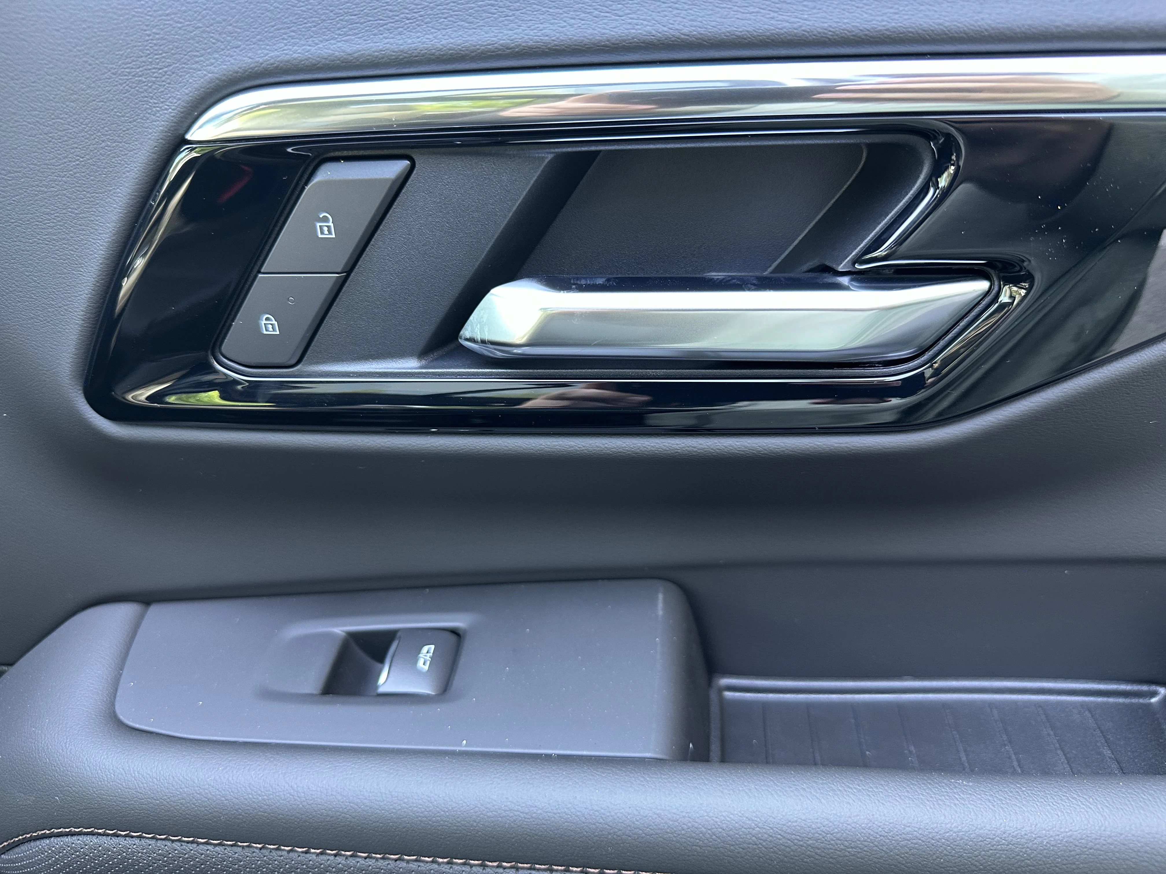 New 2026 Sterling Grey Metallic Chevrolet High Country image 19