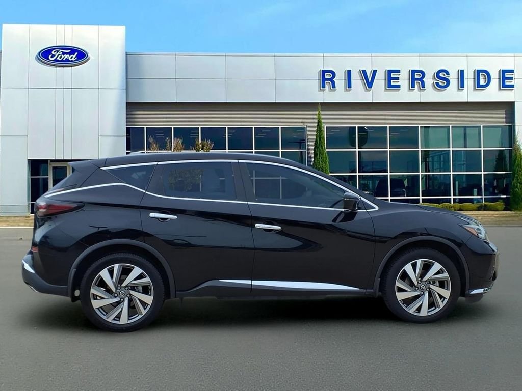 Used 2020 Black Nissan SL image 8