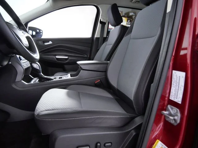 Used 2019 Red Ford SE image 17