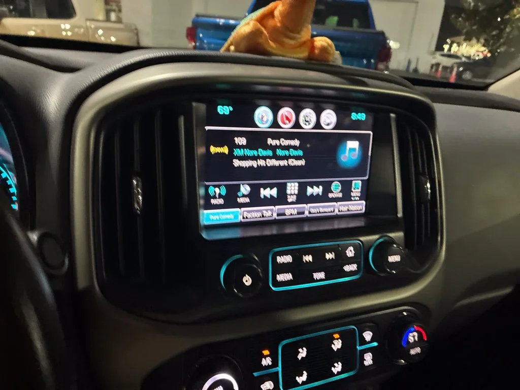 Used 2016 Green Chevrolet Z71 image 9