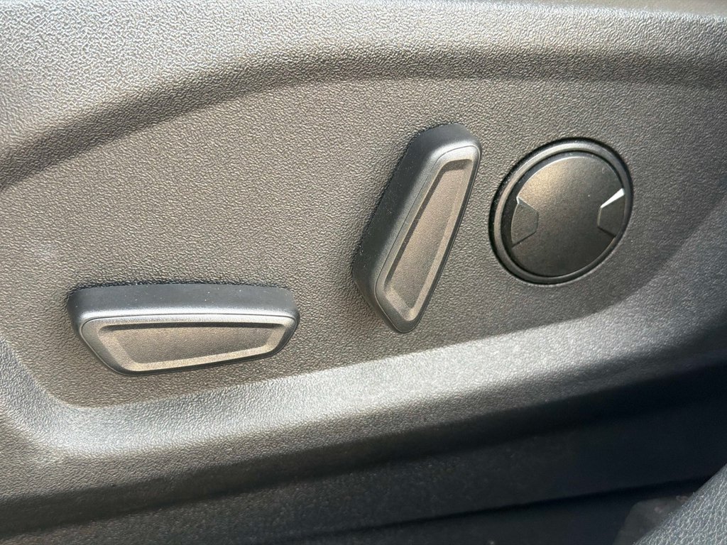 Used 2022 Silver Ford Titanium image 20