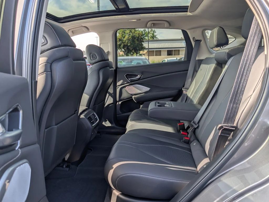 Used 2025  Acura Technology Package image 14