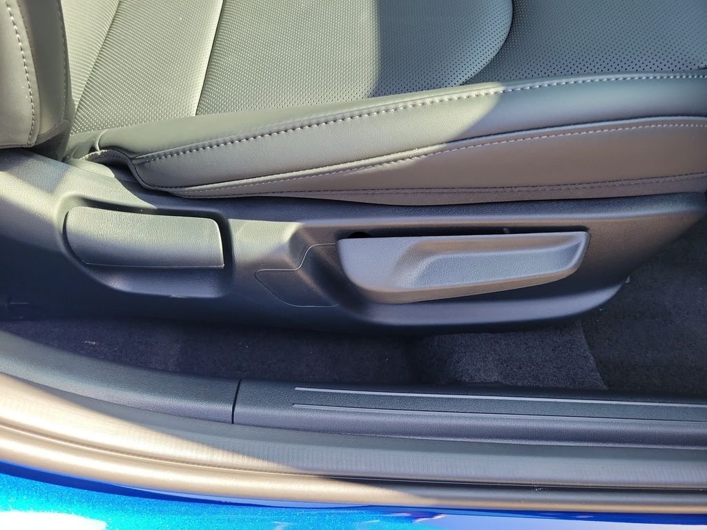 New 2026 Blue Kia EX image 9