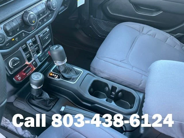 Used 2026 Granite Crystal Clearcoat Metallic Jeep Moab 392 image 25