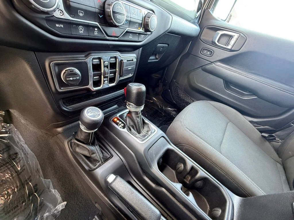 Used 2023 Gray Jeep Overland image 22