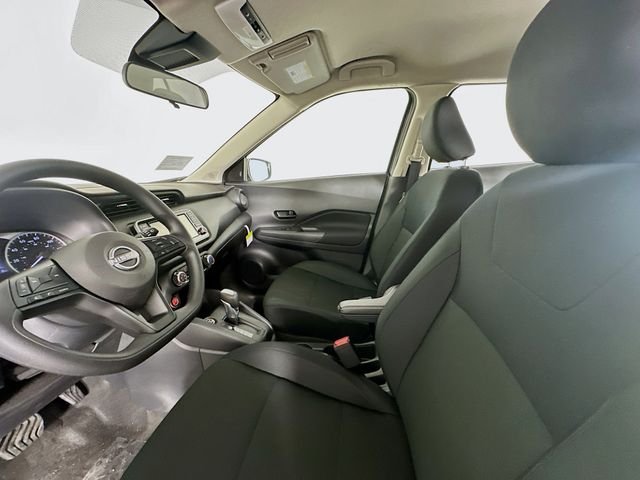 Used 2025 Gray Nissan S image 19